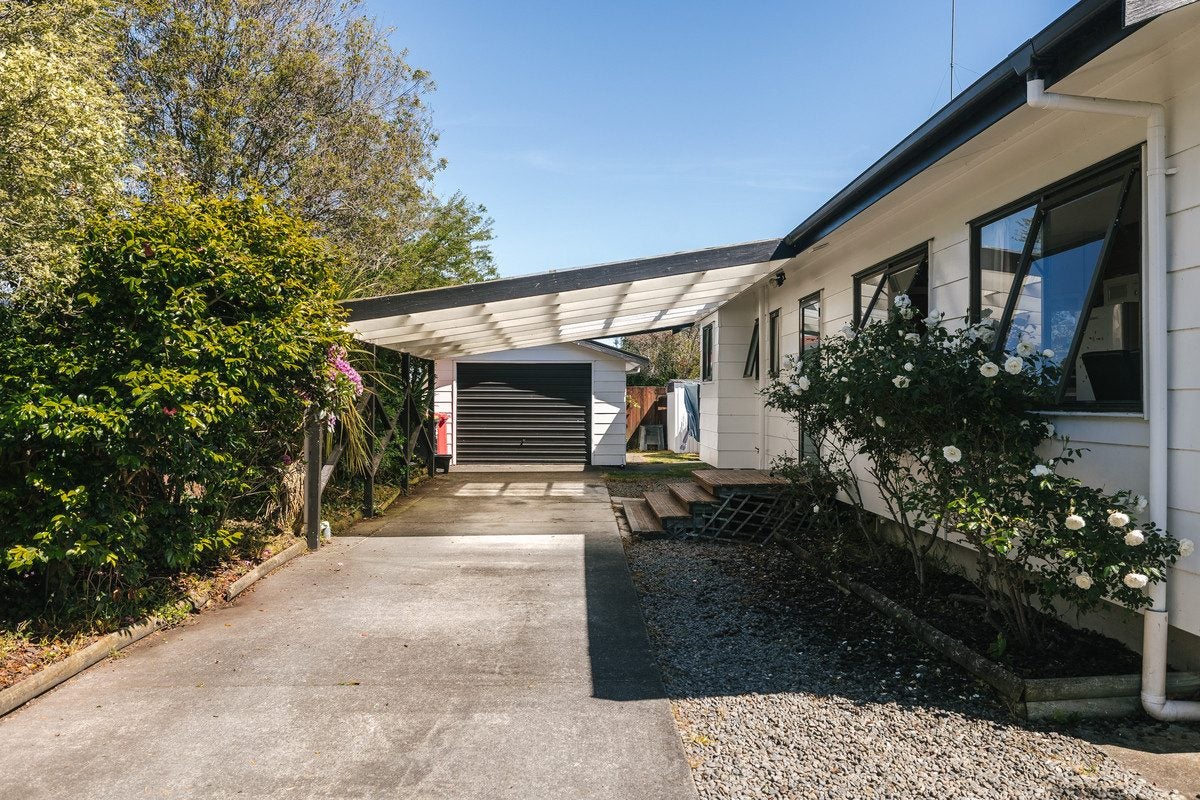 20 Mercury Street, Milson, Palmerston North - Carousel 1