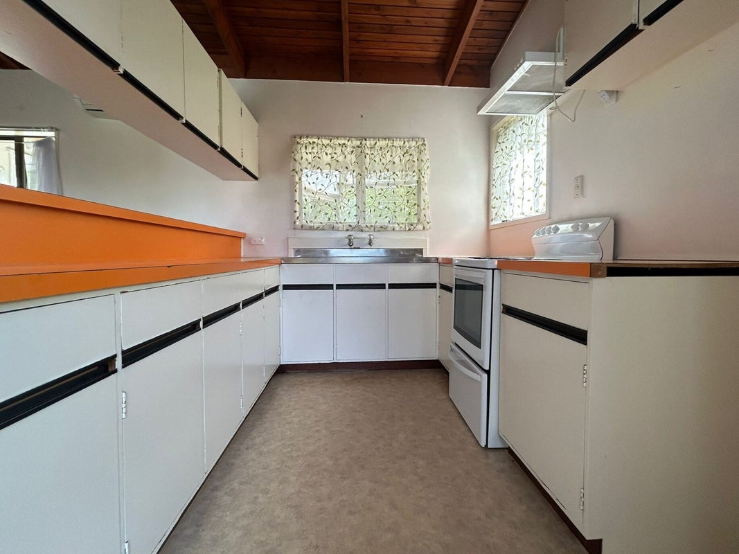22 Cosy Place, Howick, Auckland - Carousel 2