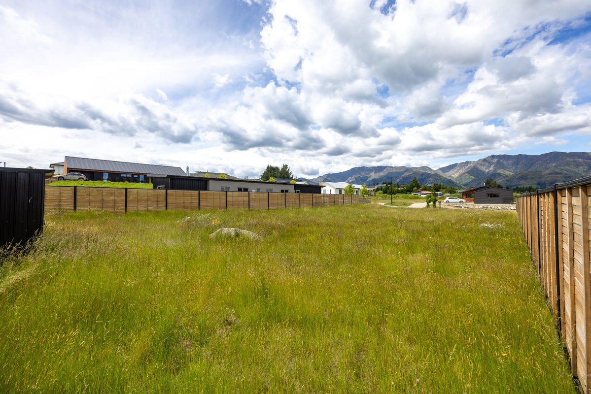17 Sarges WAY, Wanaka - Carousel 2