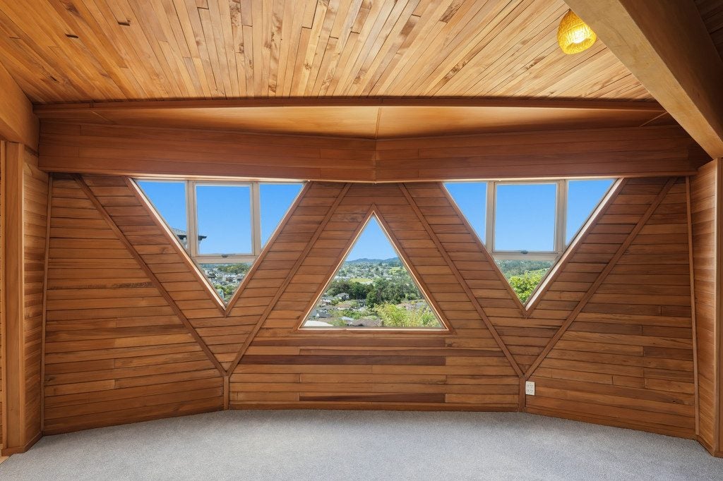 272 Sturges Road, Henderson, Auckland - Carousel 2