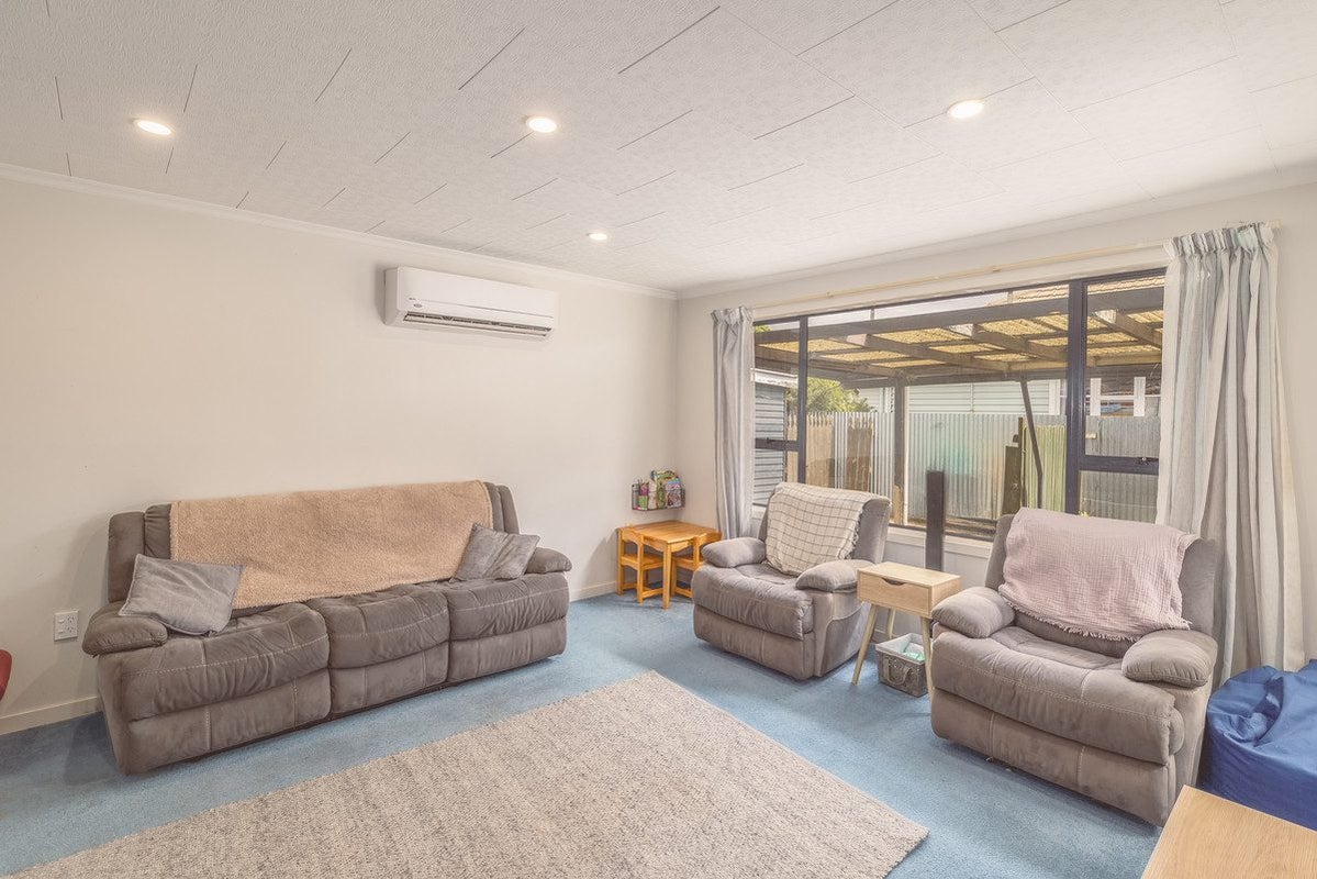 33 Aurora Street, Hei Hei, Christchurch - Carousel 2