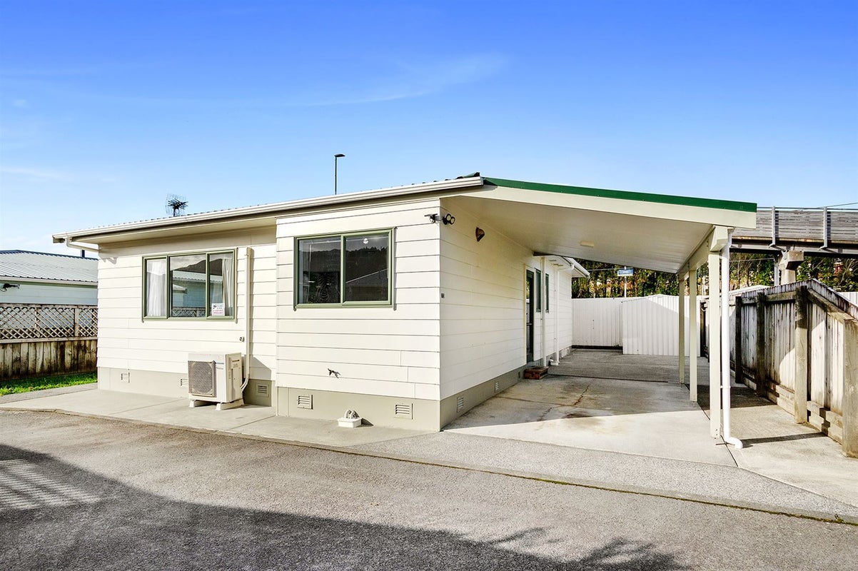 13 Rawson Street, Tawa, Wellington - Carousel 12