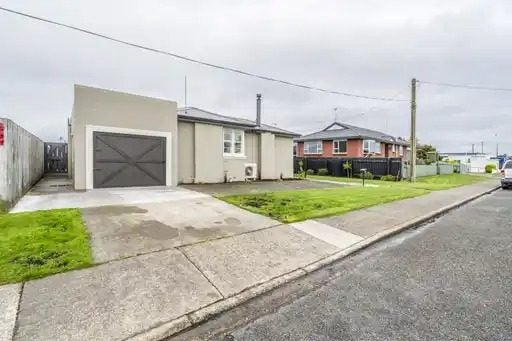 18 Galway Street, Grasmere, Invercargill - Carousel 1