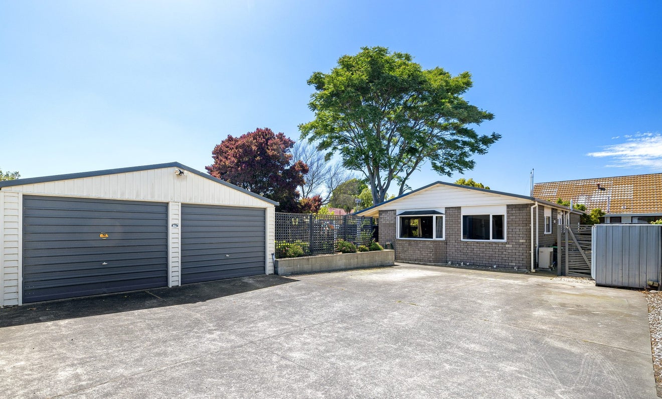 2/83 Neill Street, Hornby, Christchurch - Carousel 1