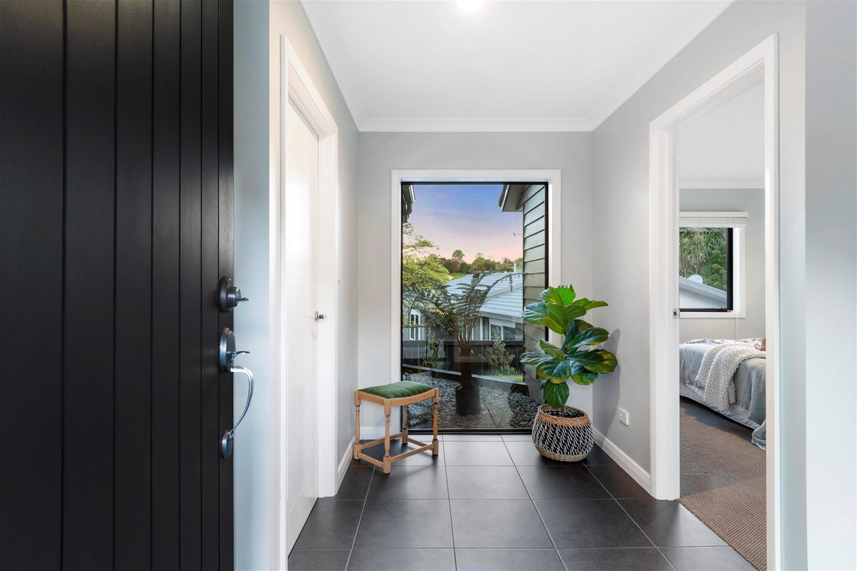 7 Orchard Way, Bethlehem, Tauranga - Carousel 2