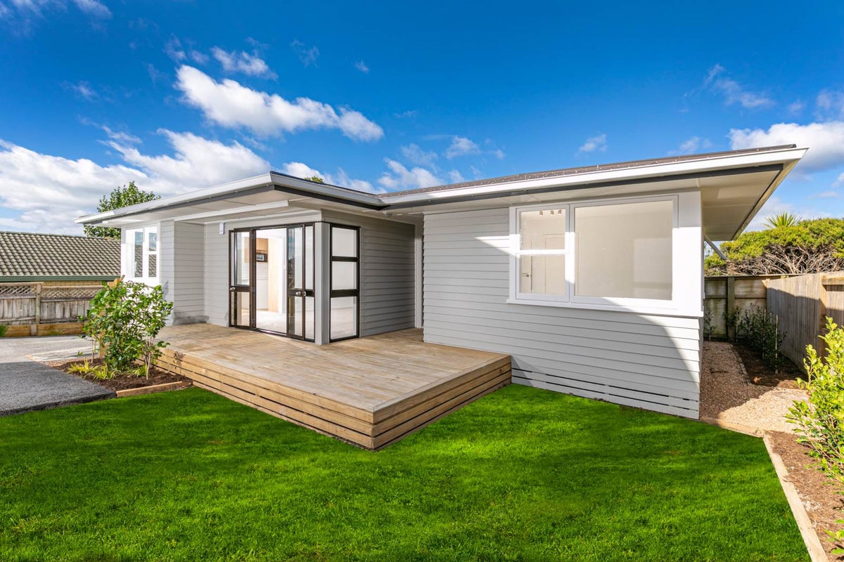 48E Lyttelton Avenue, Forrest Hill, Auckland - Carousel 1