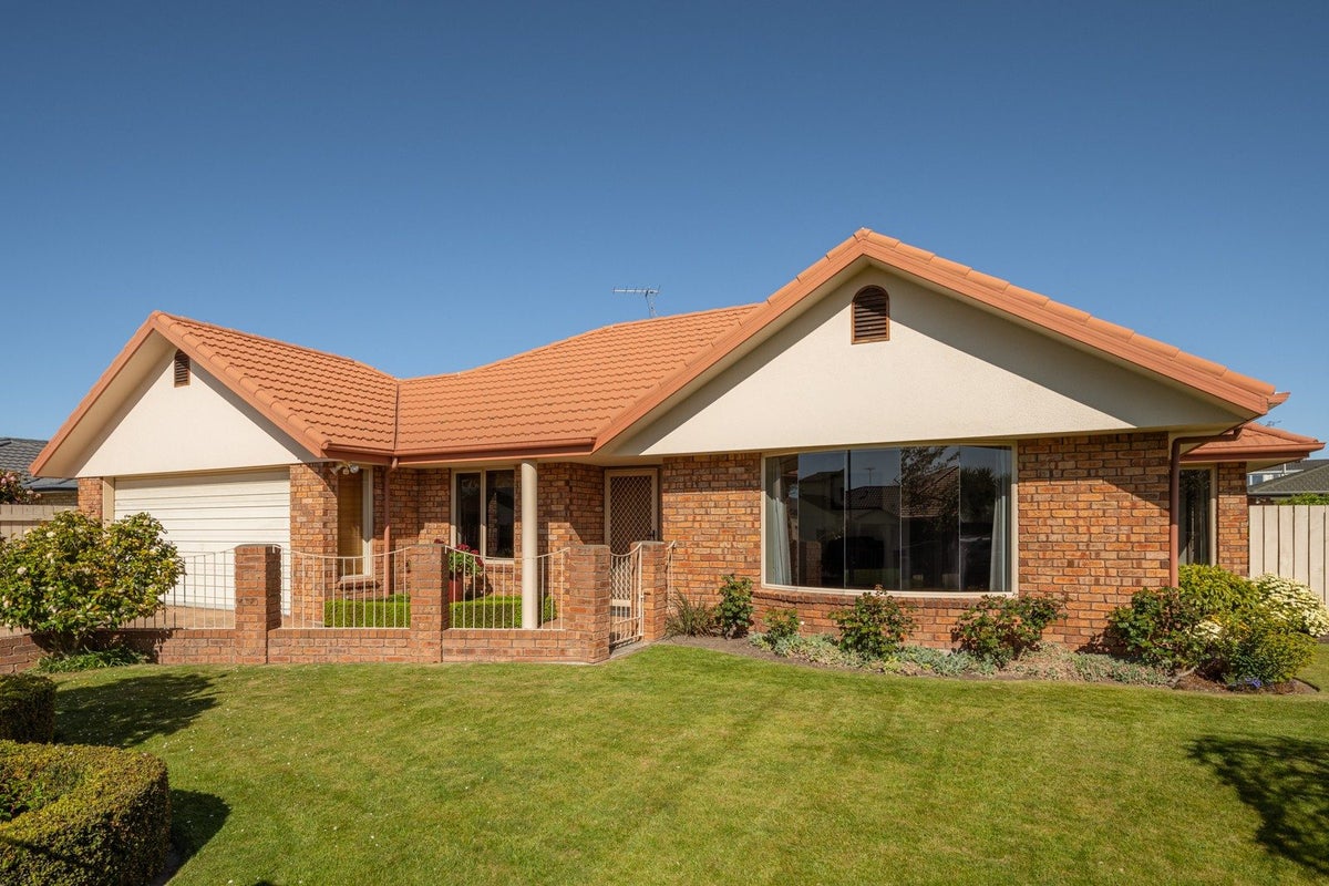 3 The Willows, Springlands, Blenheim - Carousel 2