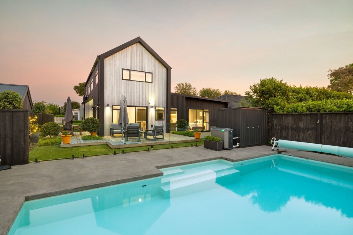 14 Bree Place, Flagstaff, Hamilton - Carousel 1
