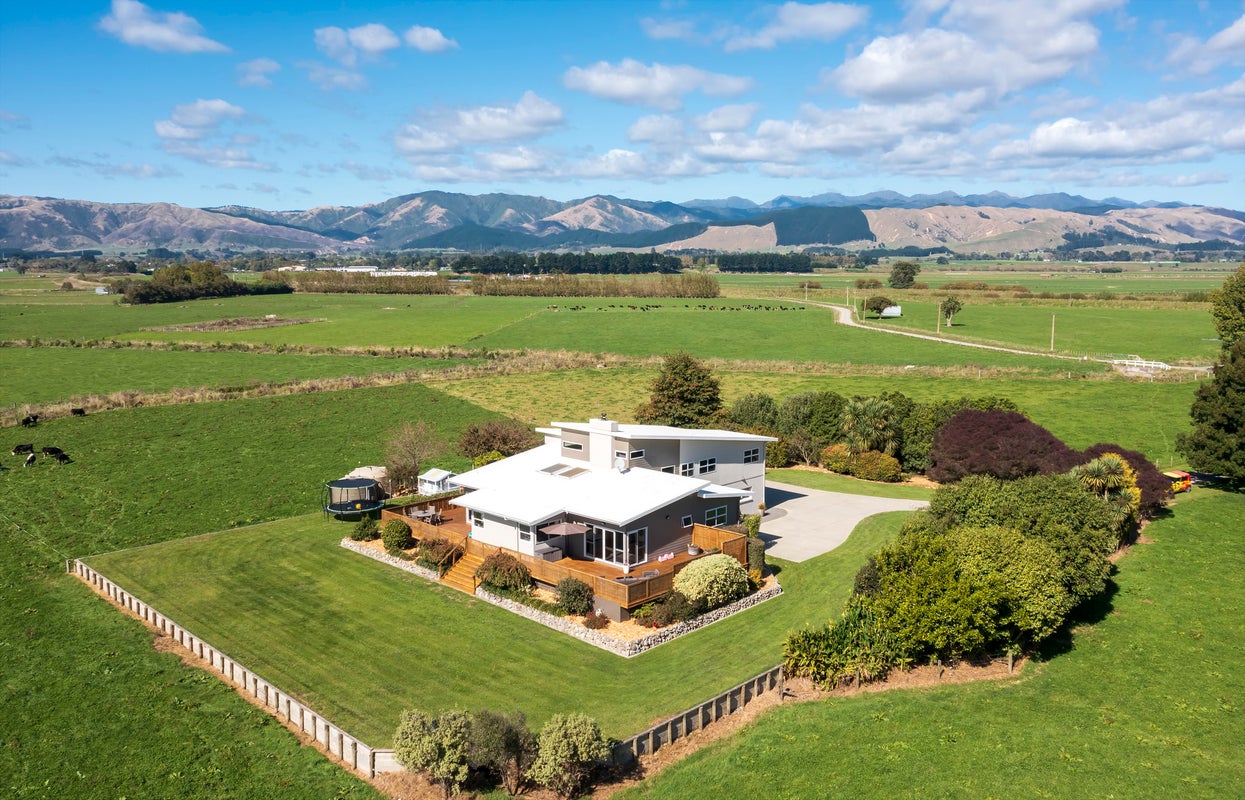 144 Old Foxton Road, Shannon, Palmerston North - Carousel 1