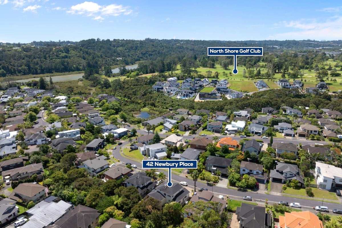 42 Newbury Place, Schnapper Rock, Auckland - Carousel 2