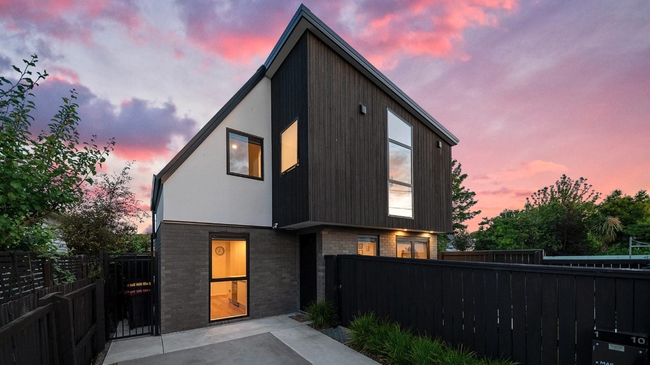 1/10 Perth Street, Richmond, Christchurch - Carousel 1