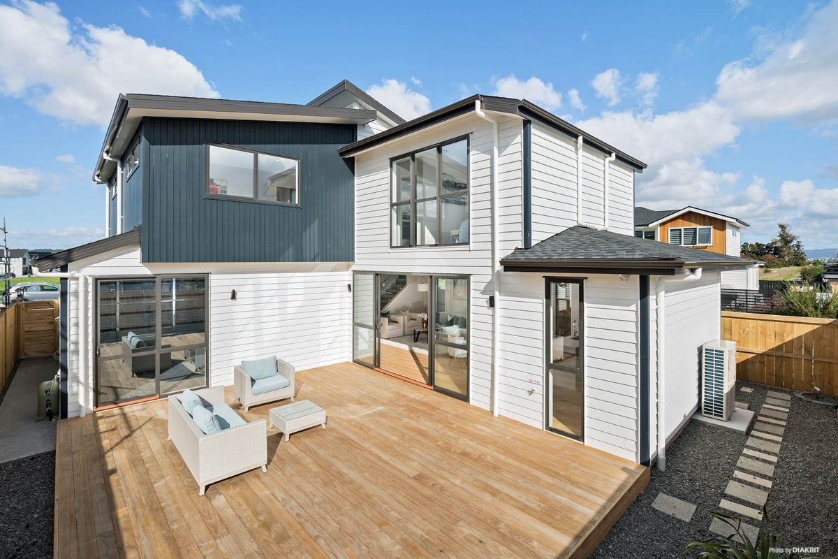27 Roa Avenue, Hobsonville, Auckland - Carousel 2