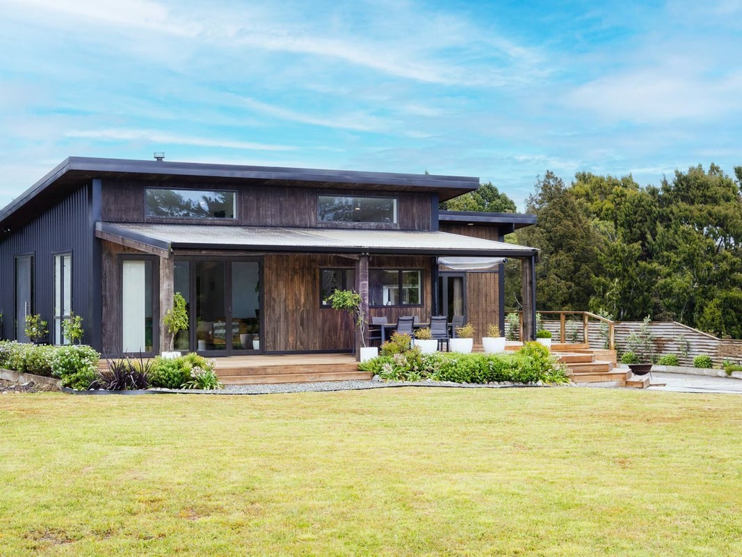 196B Kumara Junction Highway, Seaview, Hokitika - Carousel 50