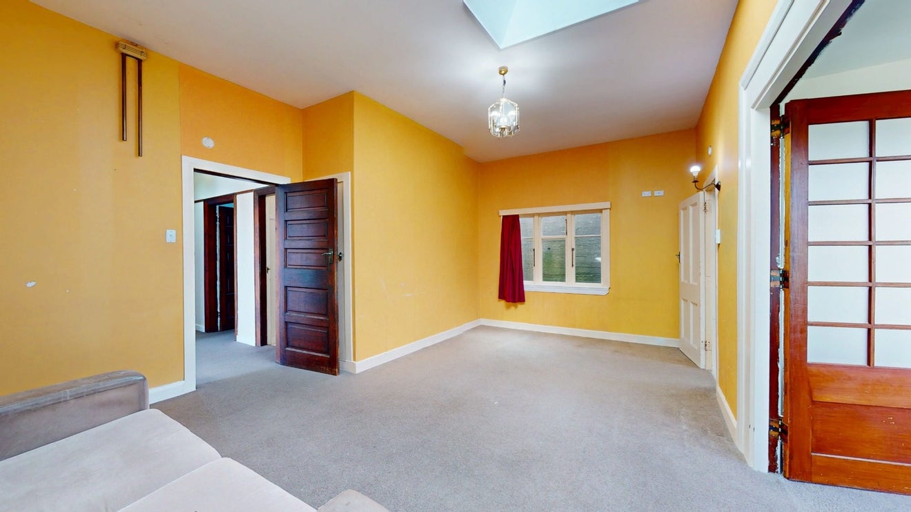 90 Kelburn Parade, Kelburn, Wellington - Carousel 2