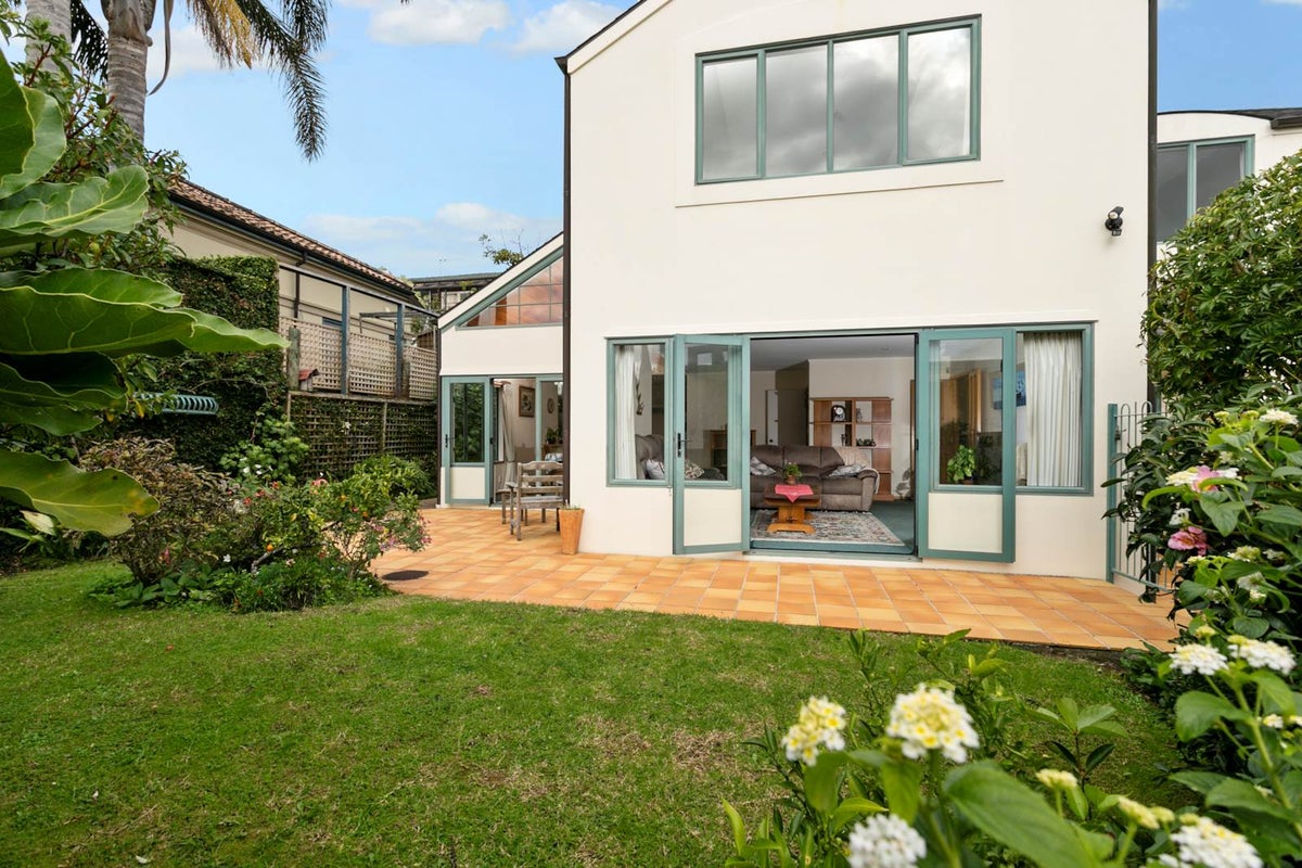 1/87 Selwyn Avenue, Mission Bay, Auckland - Carousel 20