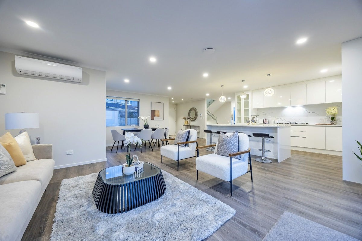 49C Marriott Road, Pakuranga, Auckland - Carousel 1