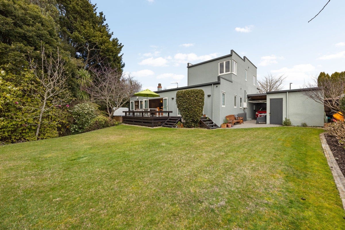 8 Anson Avenue, Fairfield, Hamilton - Carousel 2