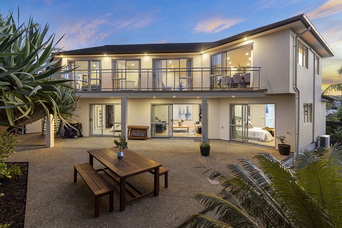 39A Kowhai Road, Mairangi Bay, Auckland - Carousel 1