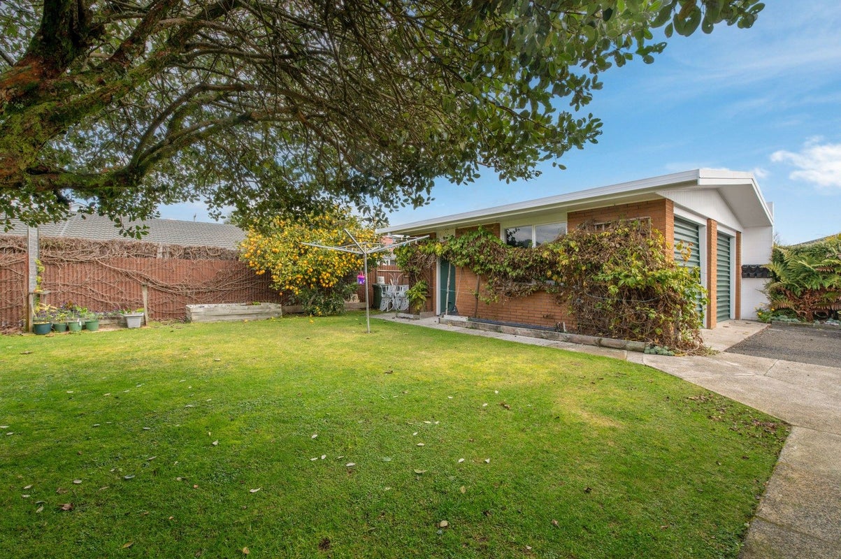 8 Carlton Street, Glenholme, Rotorua - Carousel 15