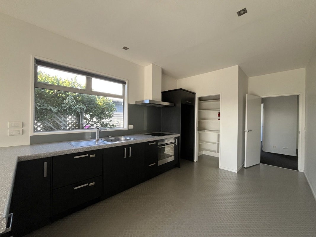 292 Devon Street East, New Plymouth, New Plymouth - Carousel 2