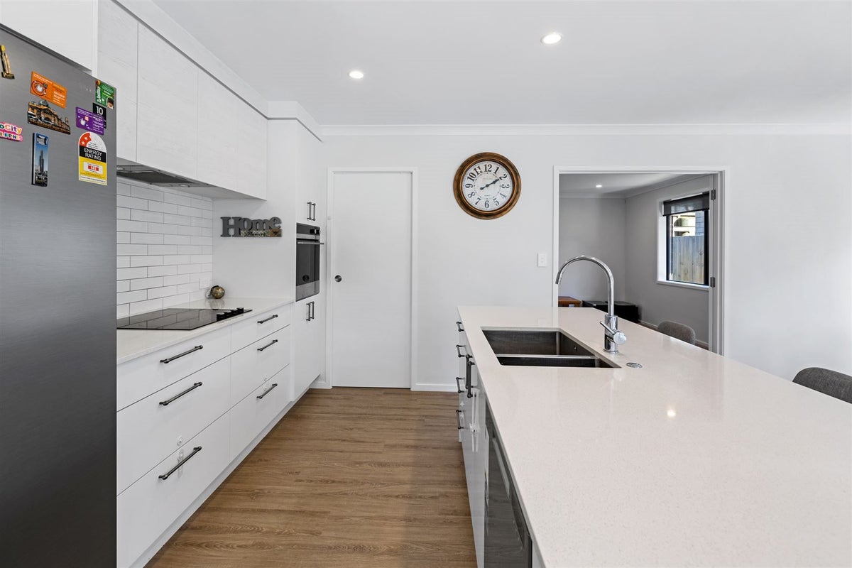 79 Kennedy Road, Pyes Pa, Tauranga - Carousel 2