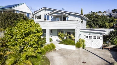 11 Tui Vale Road, Shelly Park, Auckland - Carousel 1