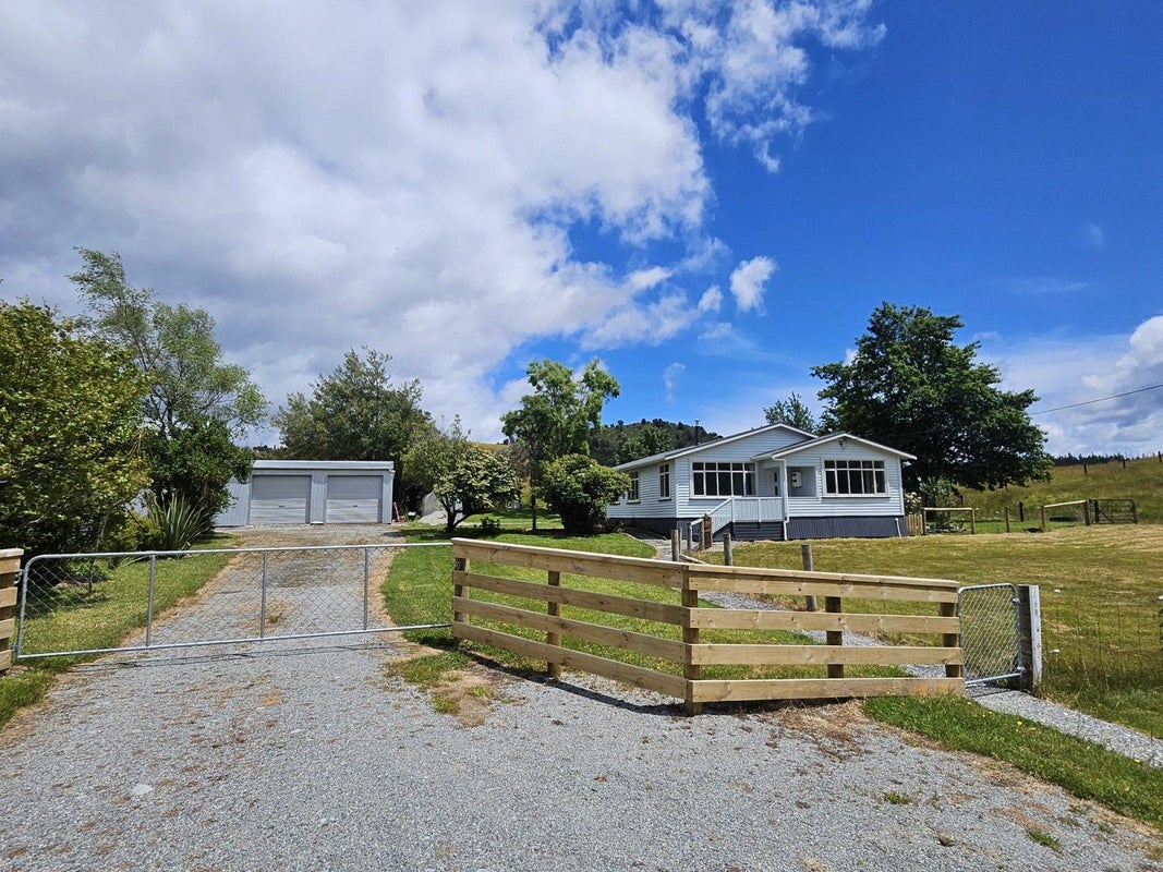 1252 Arnold Valley Road, Dobson - Carousel 26