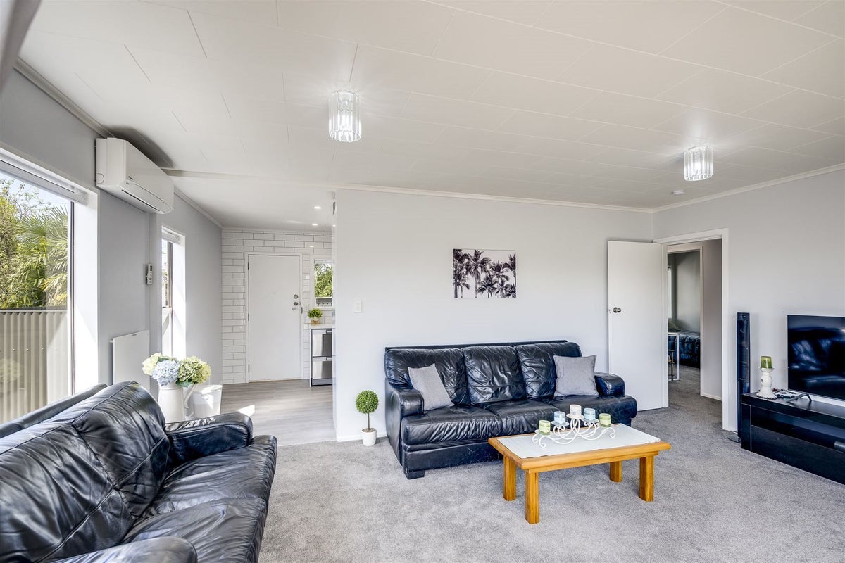 27 York Avenue, Tamatea, Napier - Carousel 2