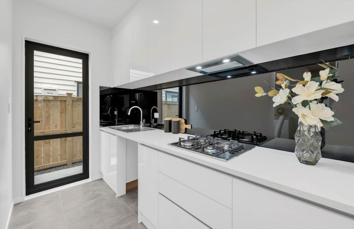 60 Drumbuoy Drive, Flat Bush, Auckland - Carousel 1
