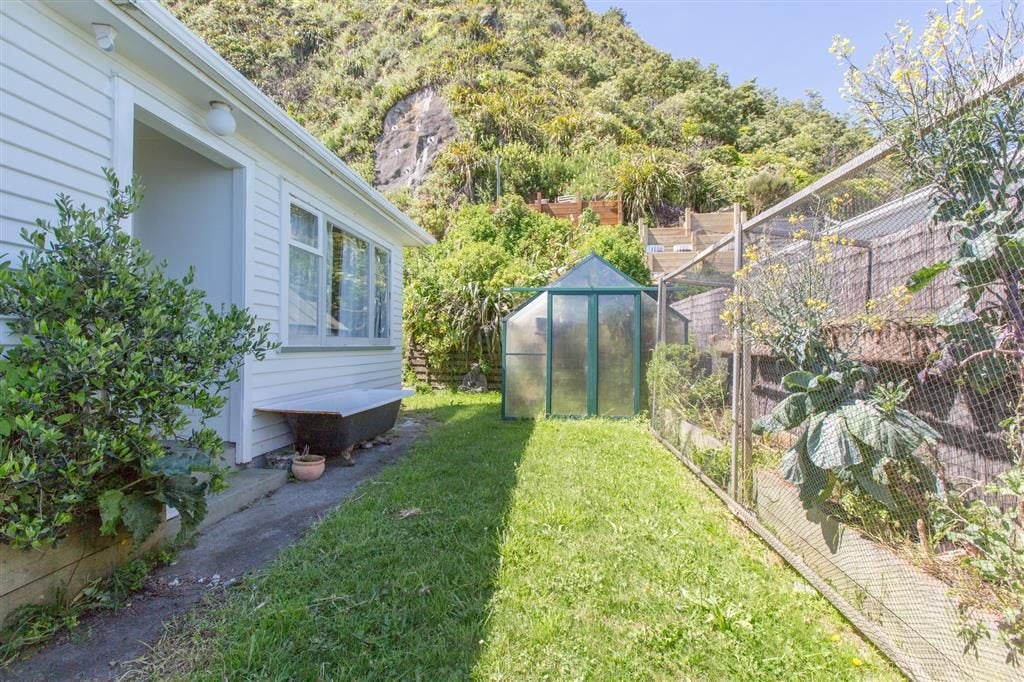 85 Breaker Bay Road, Breaker Bay, Wellington - Carousel 2