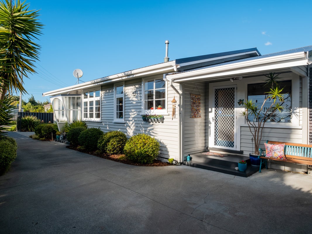 18 Willow Street, Mangapapa, Gisborne - Carousel 1