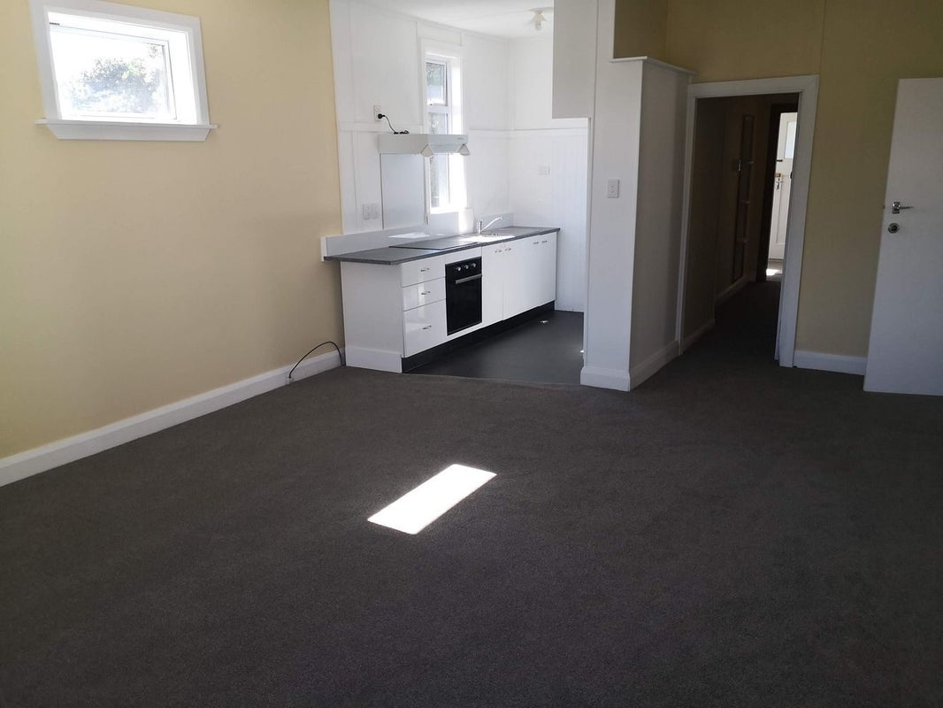 1A Lonsdale Crescent, Rongotai, Wellington - Carousel 2