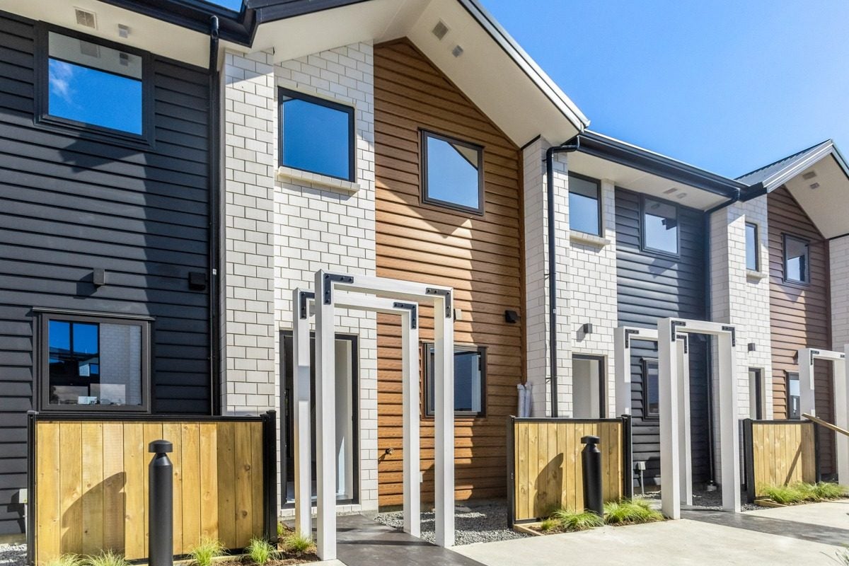 5/172 Don Buck Road, Massey, Auckland - Carousel 1