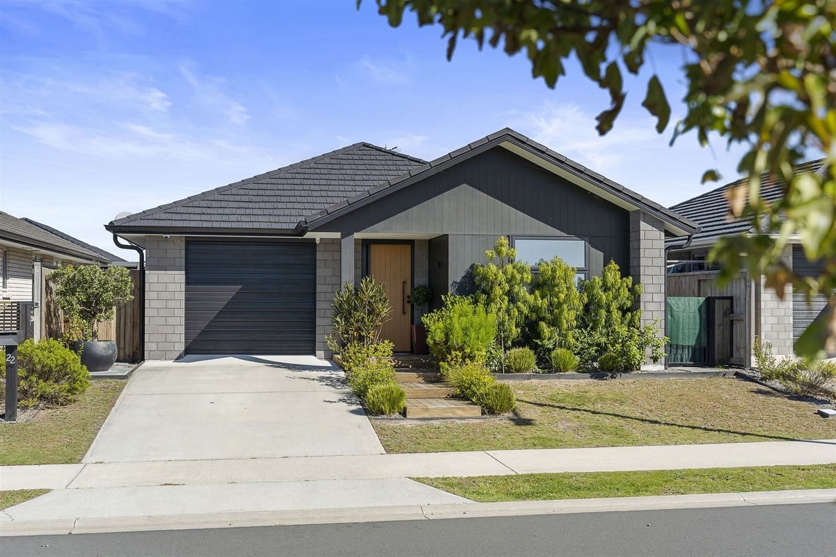 22 TE WHARO DR - Carousel 24