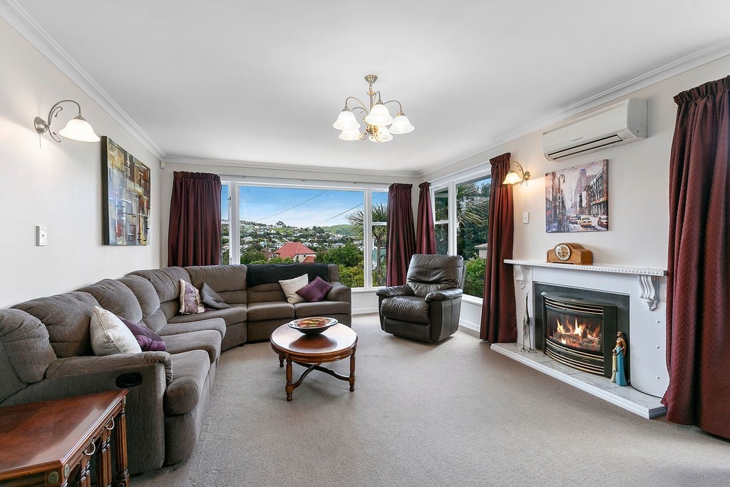116 Helston Road, Paparangi, Wellington - Carousel 2