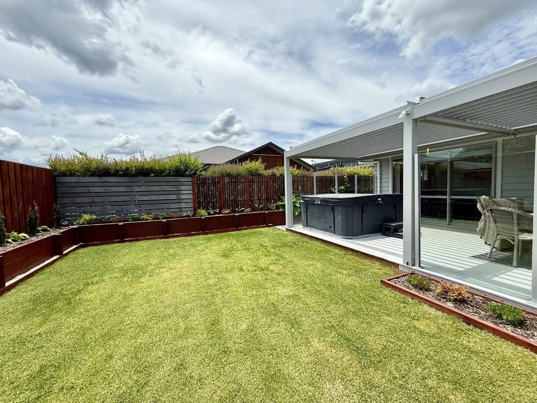 16 Huka Heights Drive, Rangatira Park, Taupo - Carousel 16