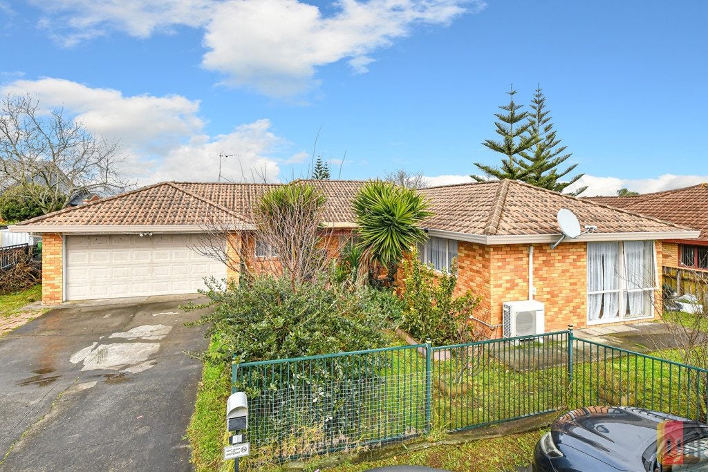 17 Tilberg Street, Favona, Auckland - Carousel 1