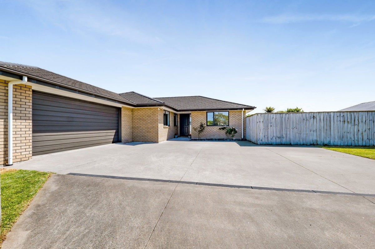 75 Dillon Drive, Bell Block, New Plymouth - Carousel 1
