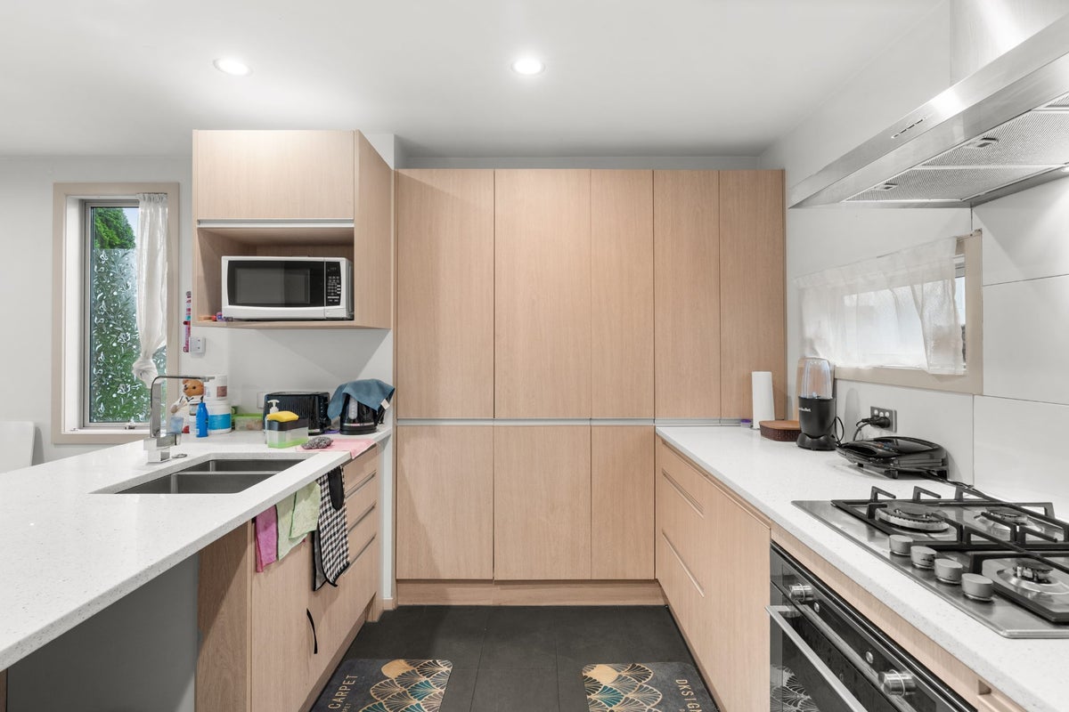 1/372 Worcester Street, Linwood, Christchurch - Carousel 1