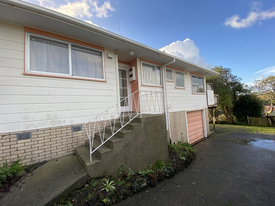 29 Cockayne Crescent, Sunnynook, Auckland - Carousel 17
