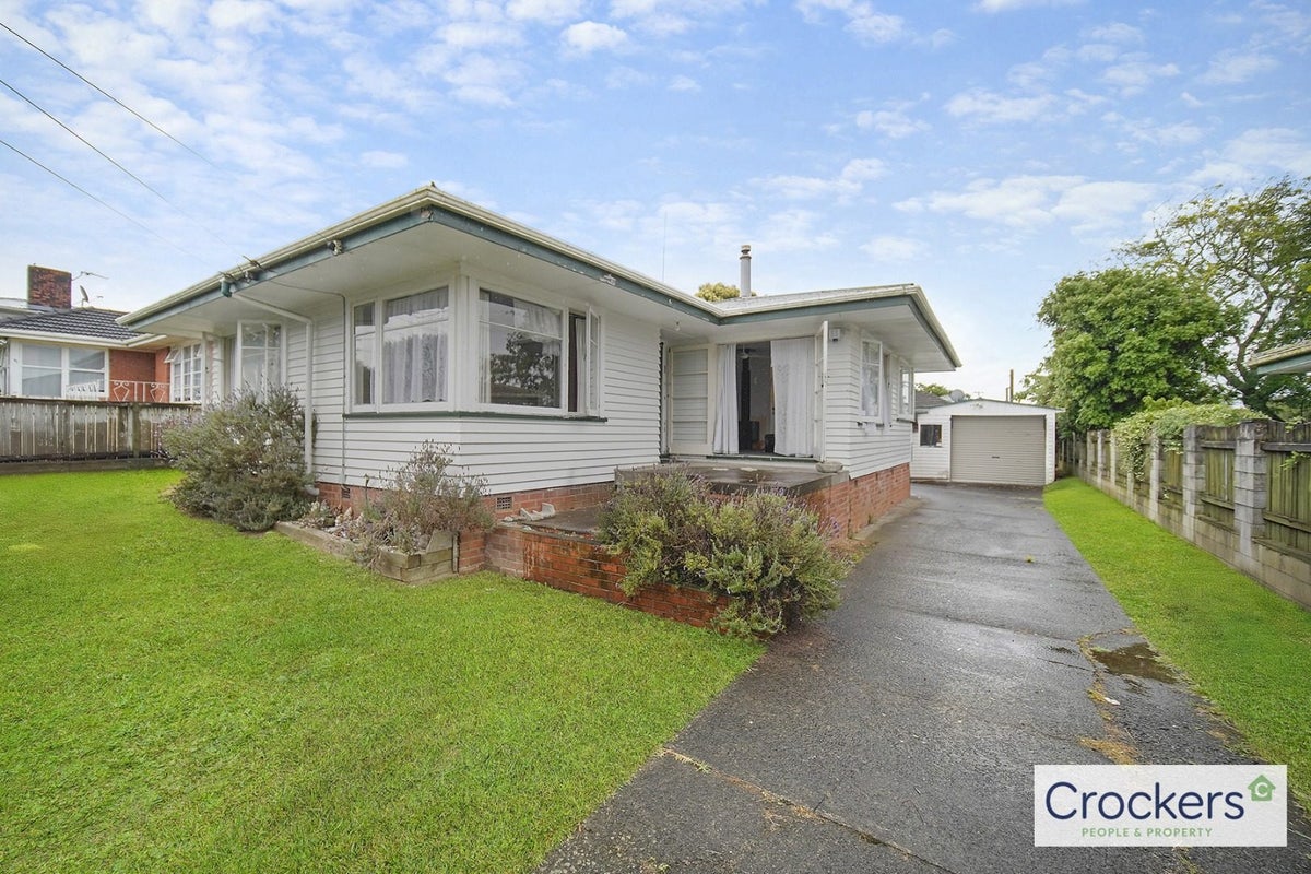 3 Clayton Road, Manurewa, Auckland - Carousel 2