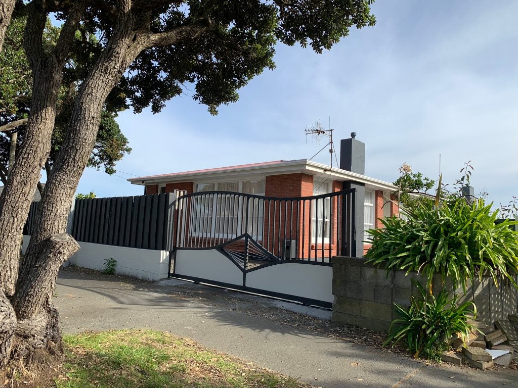 5A Manly Street, Paraparaumu Beach, Paraparaumu - Carousel 1