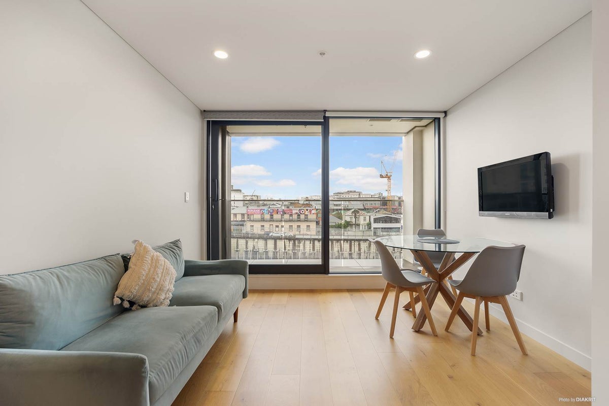 201/1 Cobden Street, Newton, Auckland - Carousel 1
