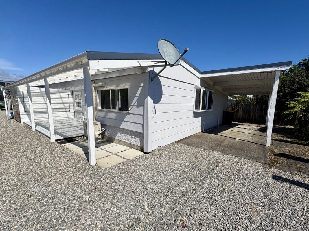 27 Cook Street, Carters Beach, Westport - Carousel 1