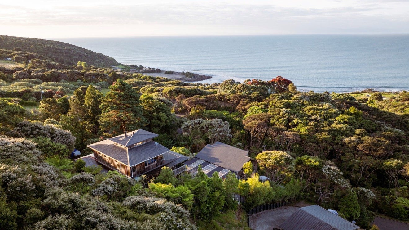 37 Whaanga Road, Raglan - Carousel 2