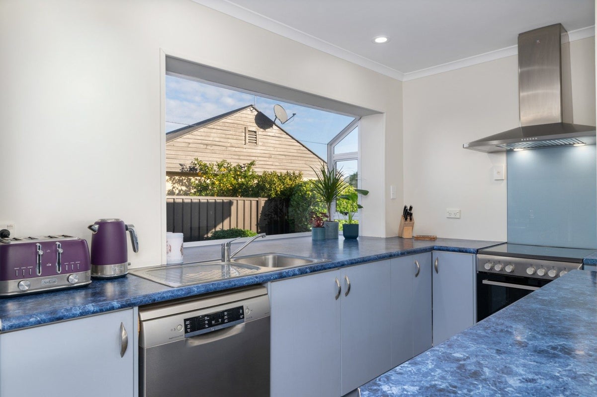 26 Newbourne Crescent, Redwoodtown, Blenheim - Carousel 2