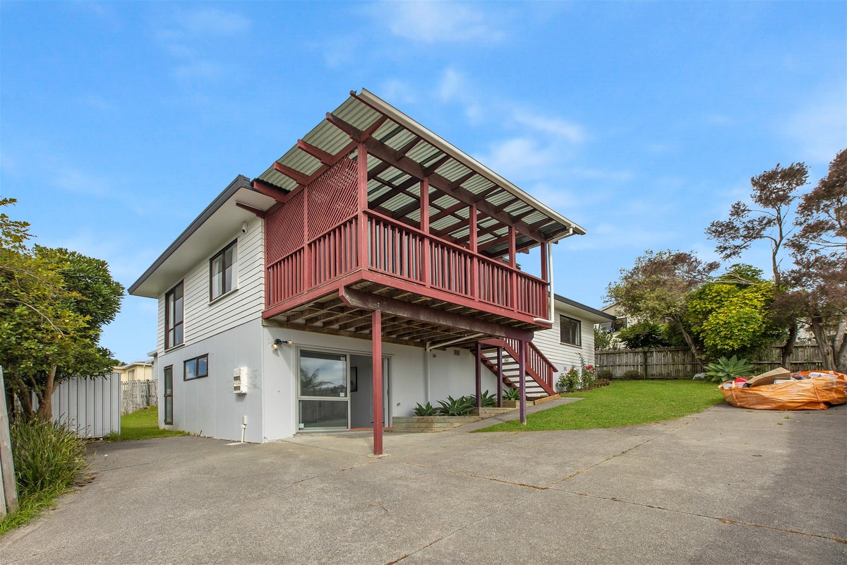 1/48 Barbados Drive, Unsworth Heights, Auckland - Carousel 16