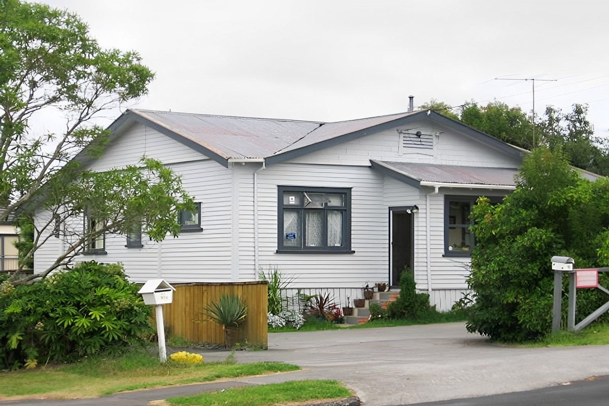 16 Rimu Street, New Lynn, Auckland - Carousel 12