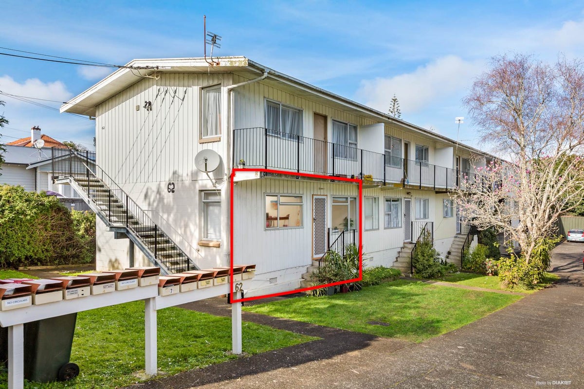 7/62 Grange Road, Mount Eden, Auckland - Carousel 1