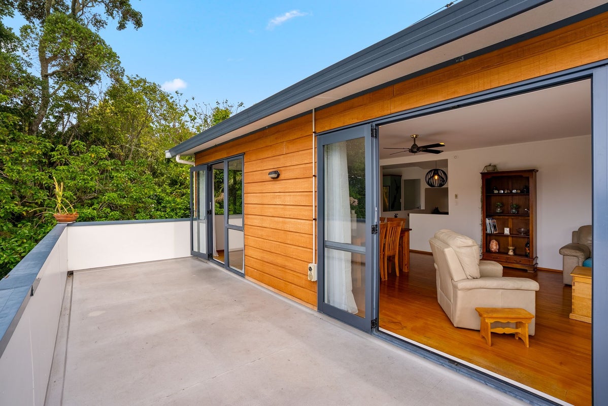 5A Piripiri Crescent, Torbay, Auckland - Carousel 1